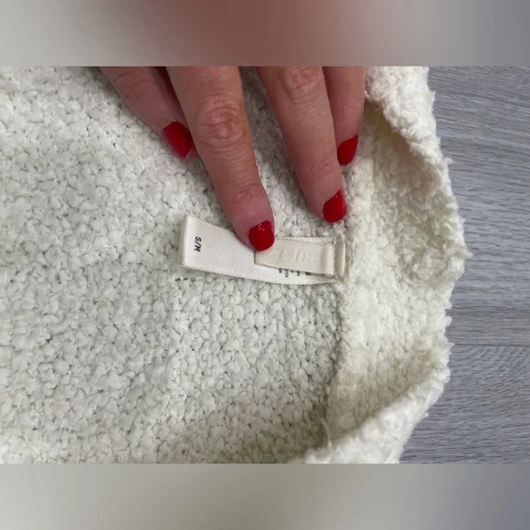 Skims Robe - Picture 2 of 2